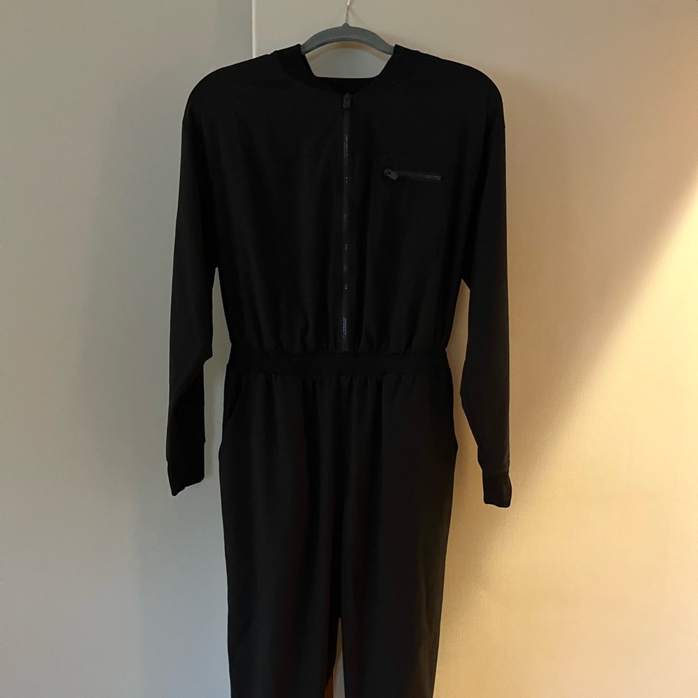 Old Navy zippered jumpsuit, size small, black
